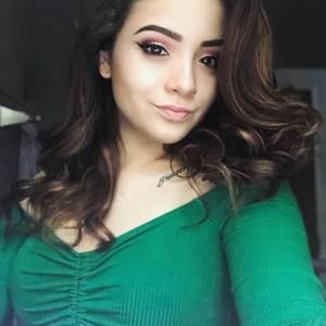 Meet your Posher, Gaby